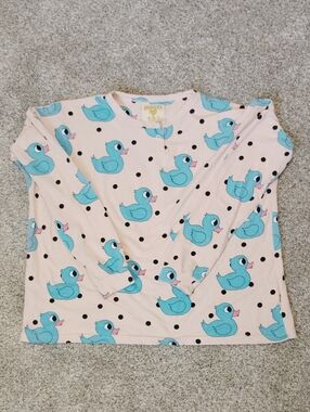 HUGO LOVES TIKI Pink Top with Blue Duck Motif